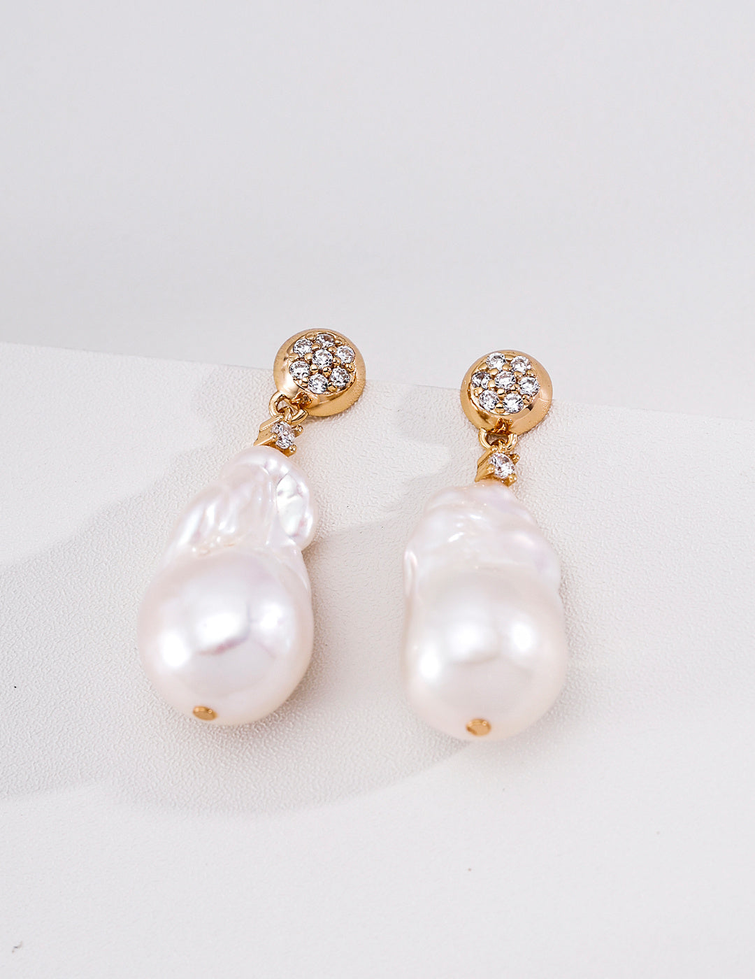 Baroque Pearl & Amethyst earing