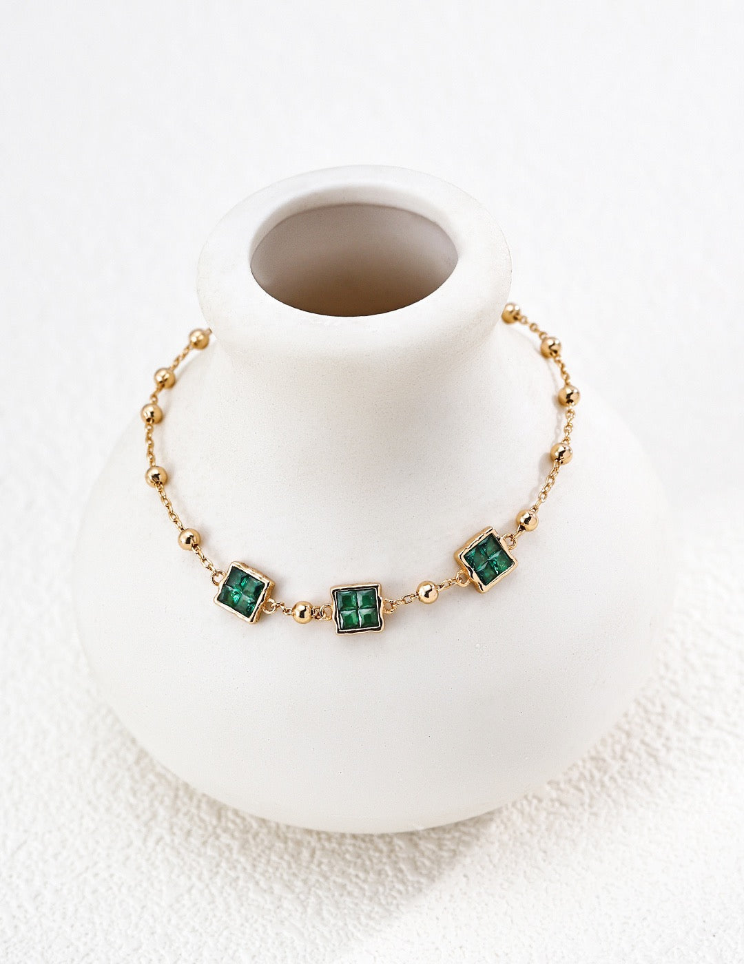 simple, square-patterned zircon bracelet